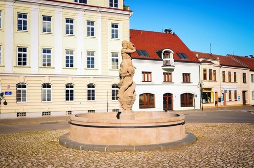 kasna-zumberak-03.jpg